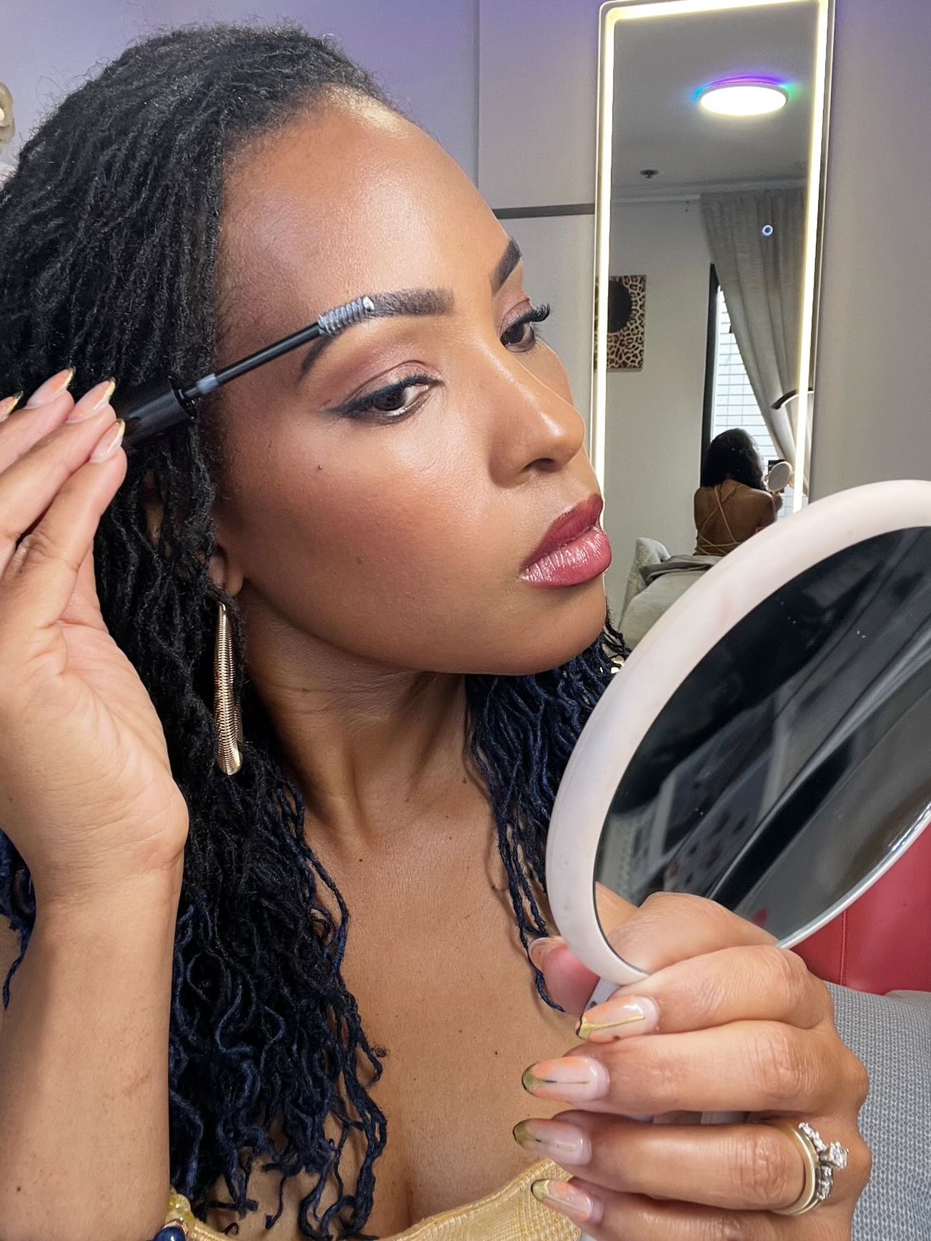 How to Achieve Effortless Beauty Without Wearing a Full Face